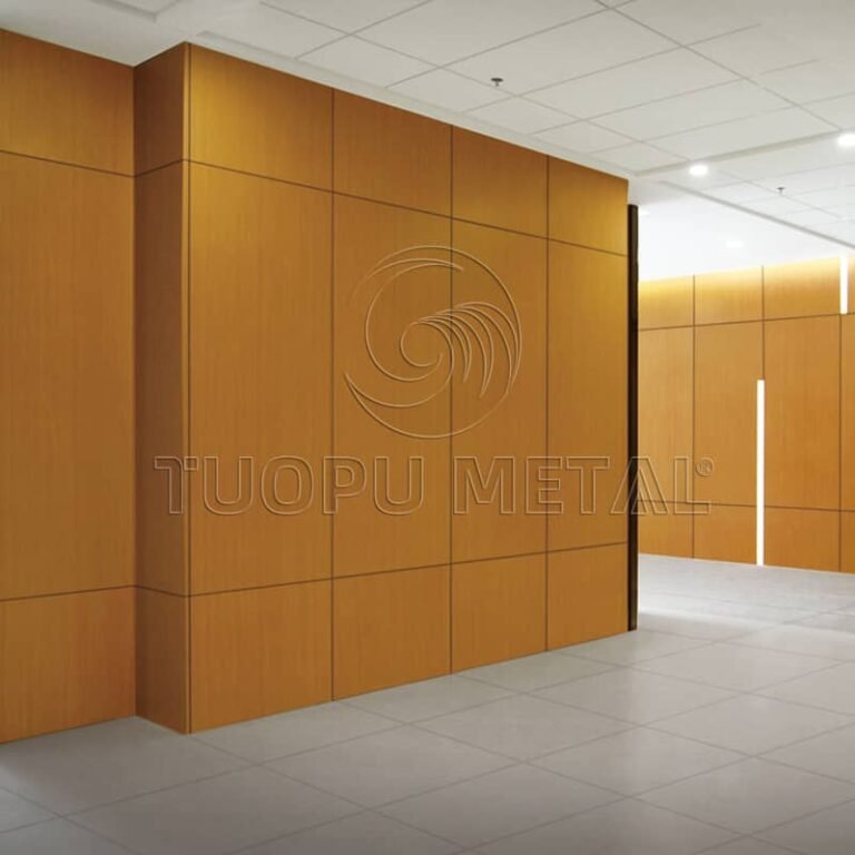 Aluminum honeycomb panel for Train Stations - detail view