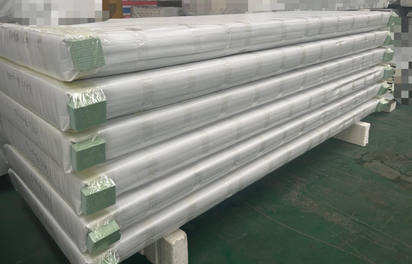 Aluminum column cover for Hotel Lobbies - detail view